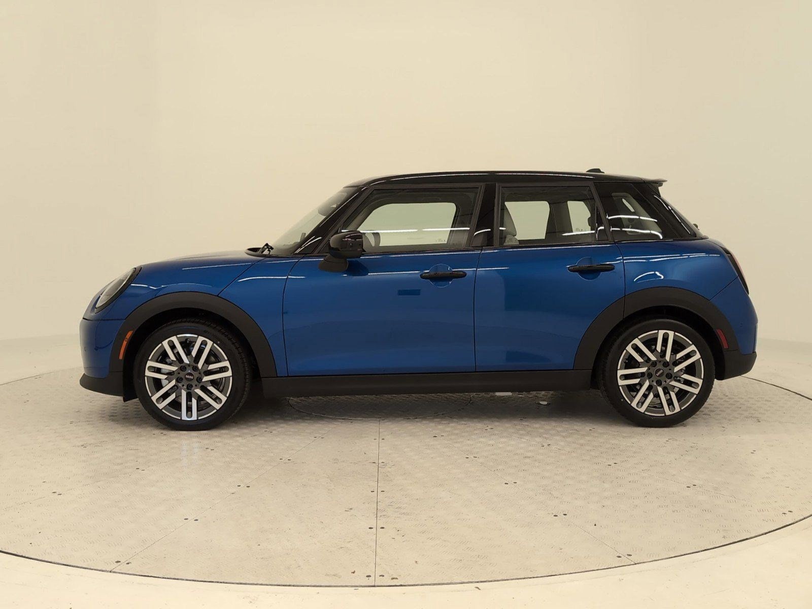 mini hardtop 4 door 2025 WMW53GD09S2W36971 image mini hardtop 4 door 2025 WMW53GD09S2W36971 image